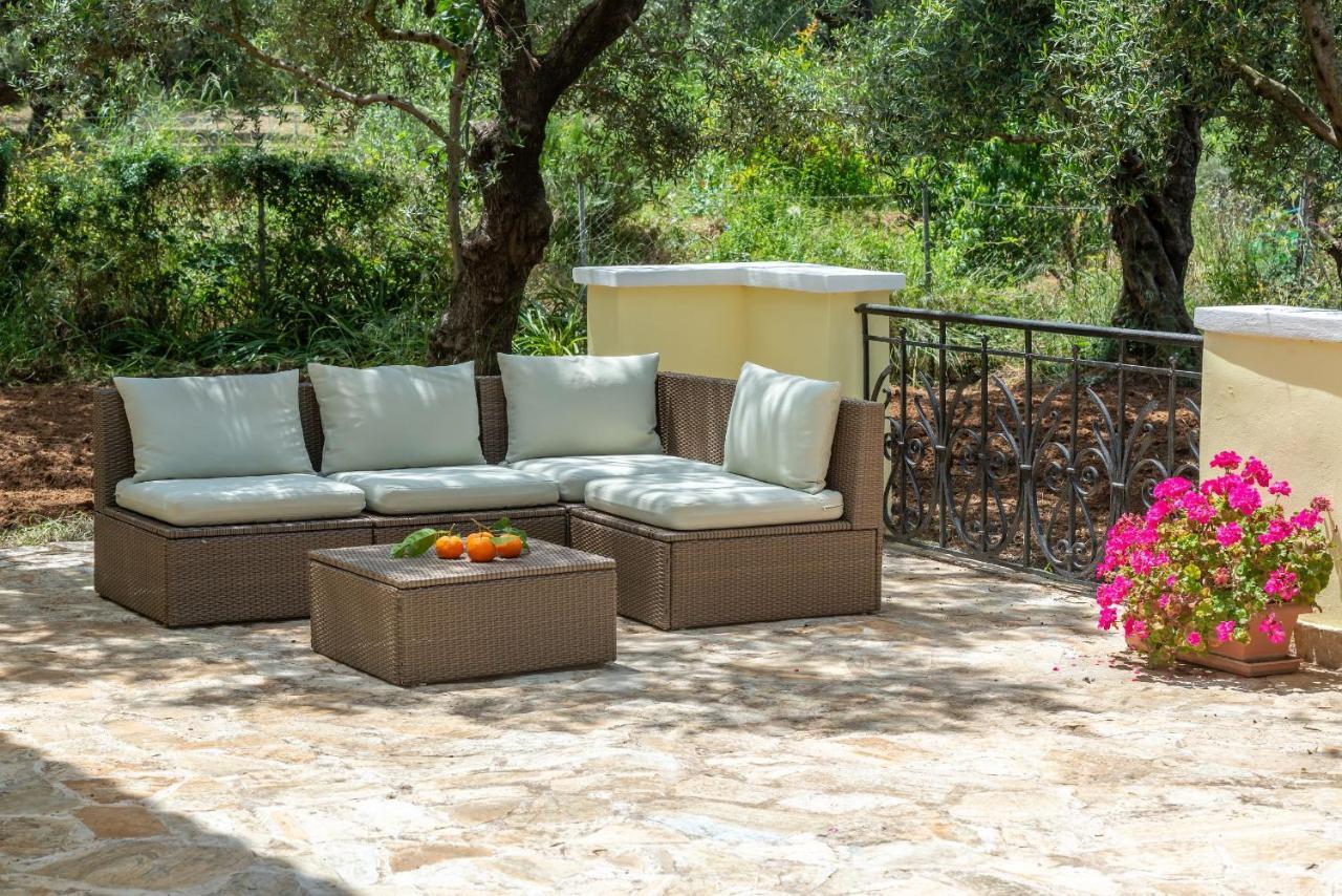 Olivegrove Villa - Nestled In Olive Trees With Private Pool, By Zantewize Tragaki Exteriör bild