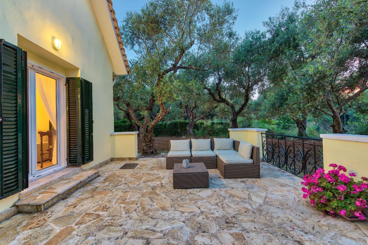 Olivegrove Villa - Nestled In Olive Trees With Private Pool, By Zantewize Tragaki Exteriör bild